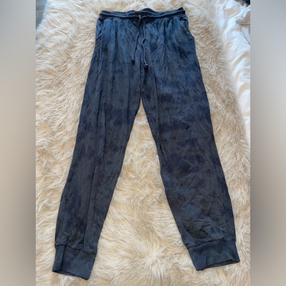 Z Supply Dark Gray tie day Jogger Pants and matching top